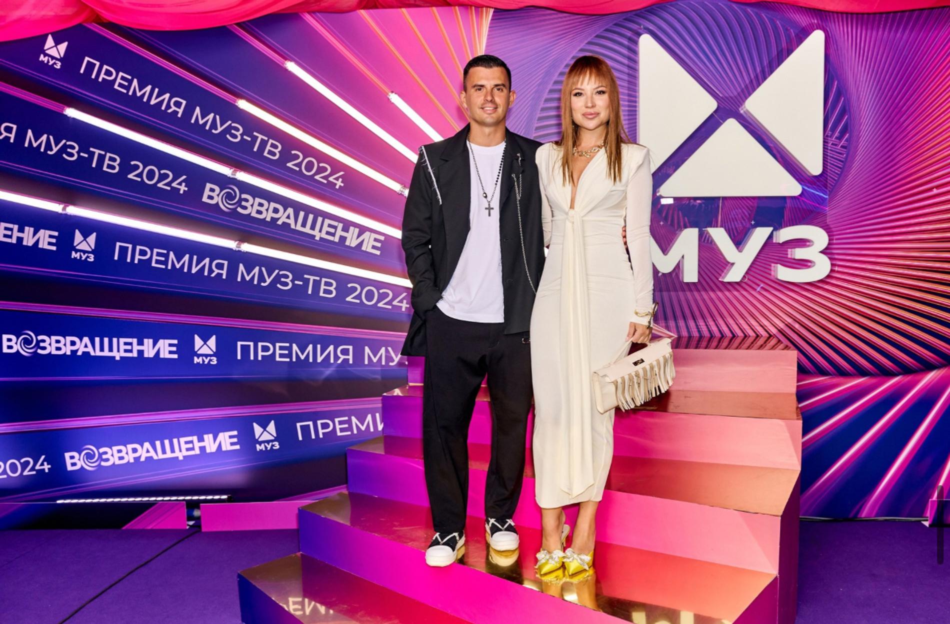 Кирилл Туриченко с супругой. Фото: пресс-служба телеканала