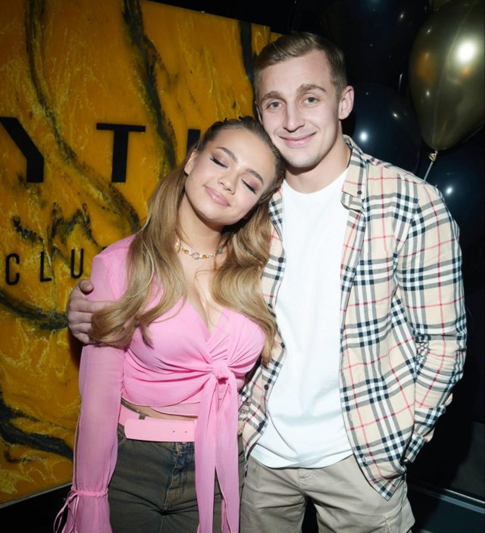 Валя Карнавал и Саша Стоун. Фото: соцсети