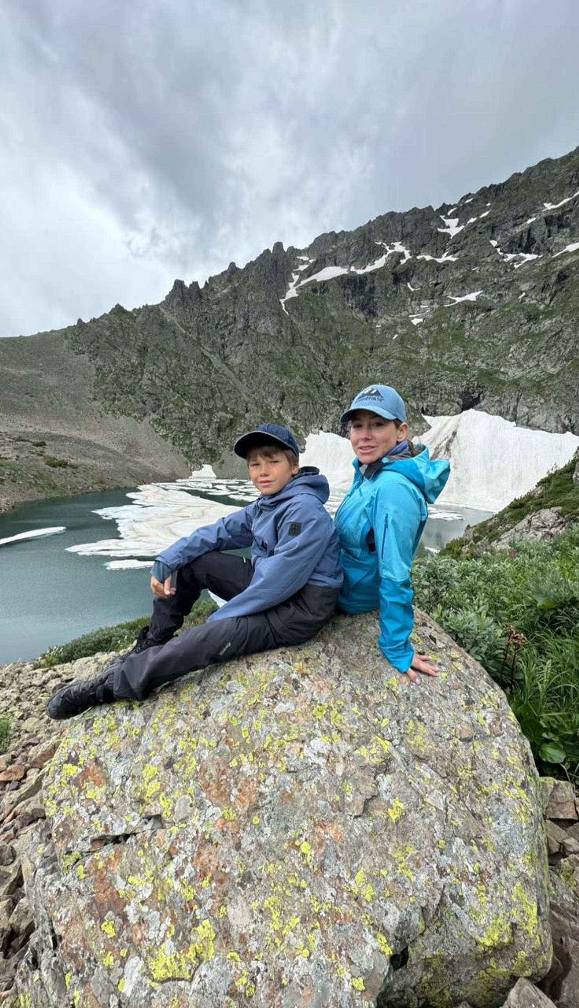 Юлия Барановская с сыном Арсением. Фото: Инстаграм* @baranovskaya_tv