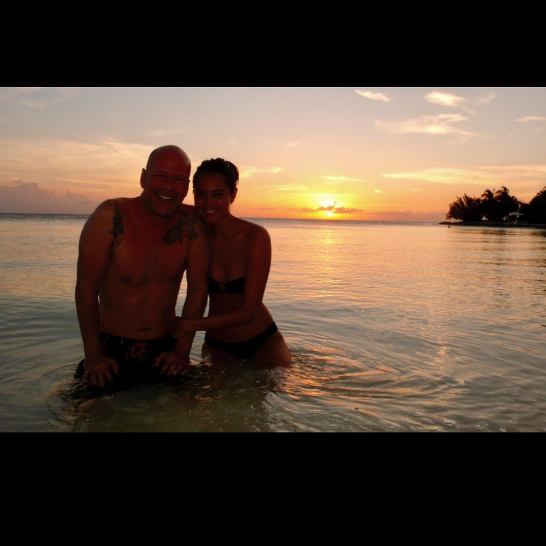 Брюс Уиллис и Эмма Хеминг. Фото: Инстаграм* @emmahemingwillis