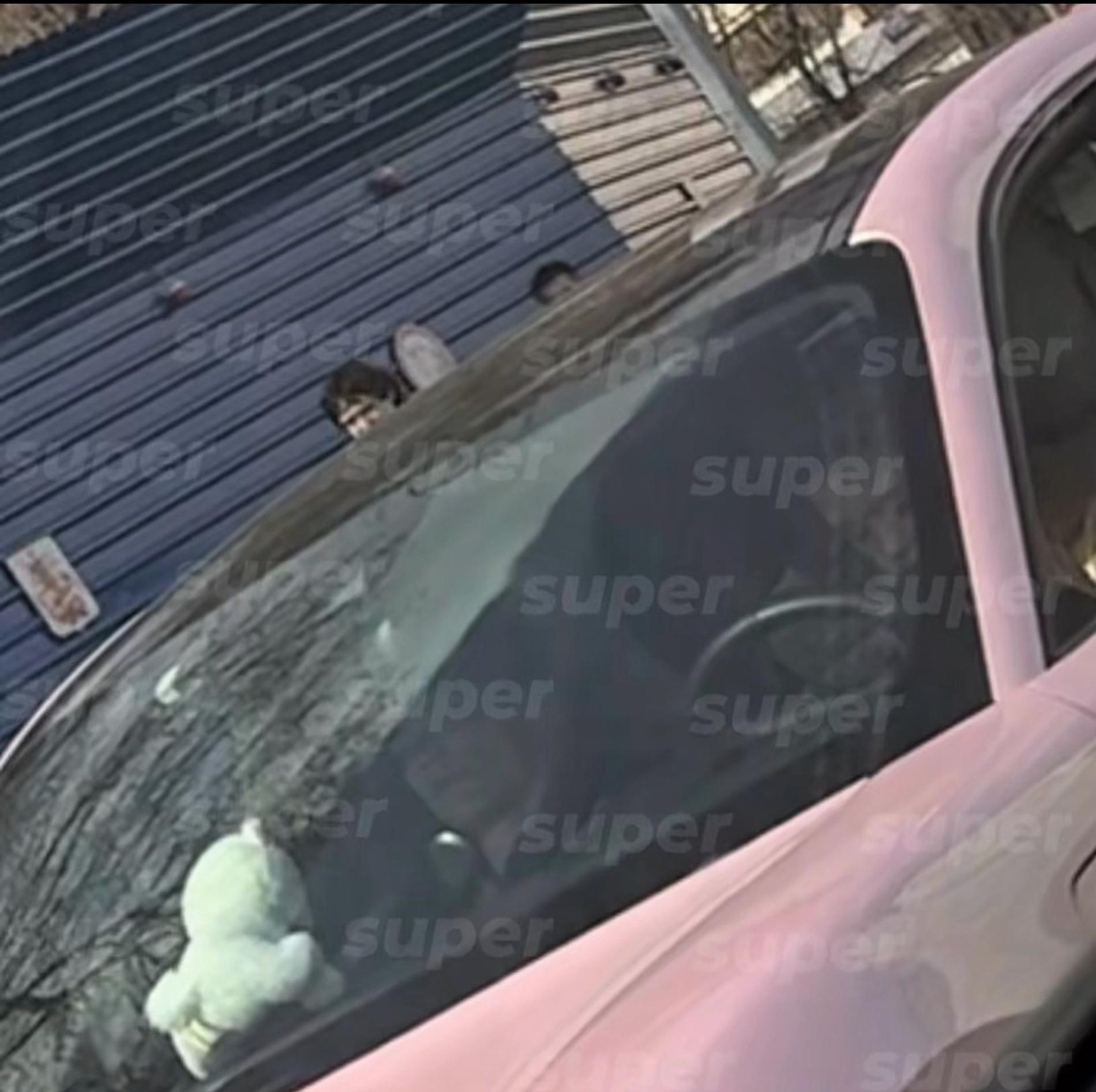 Юля Гаврилина и Nkeeei в машине. Фото: Super