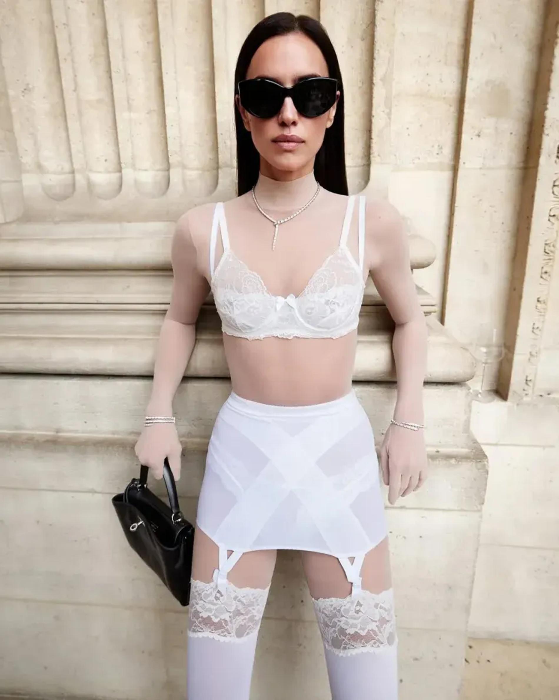 Ирина Шейк. Фото: Инстаграм (запрещён в РФ) @voguefrance