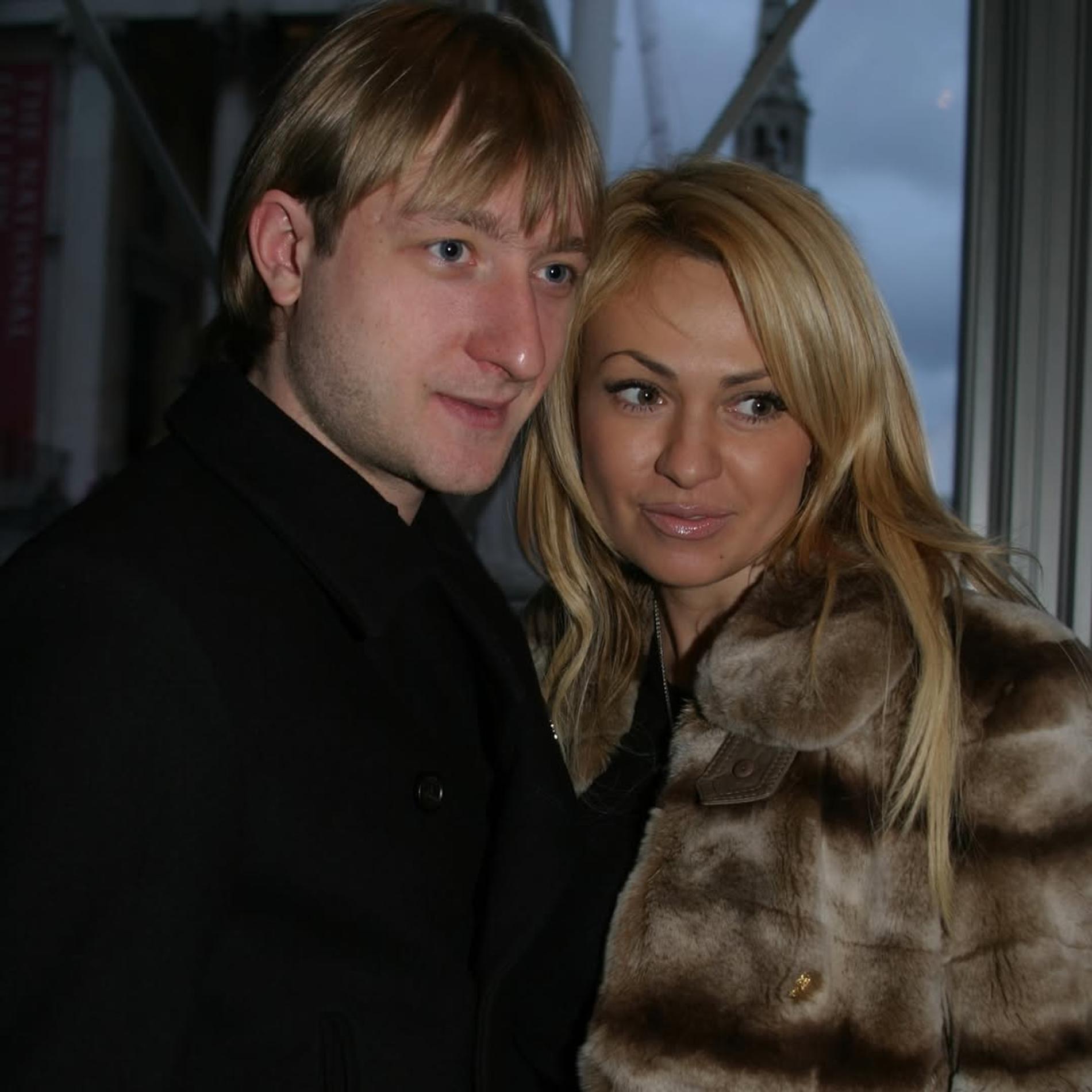 Евгений Плющенко и Яна Рудковская познакомились в 2007 году во время фестиваля «Русская зима», в котором участвовал Дима Билан. Фото: Инстаграм* @rudkovskayaofficial
