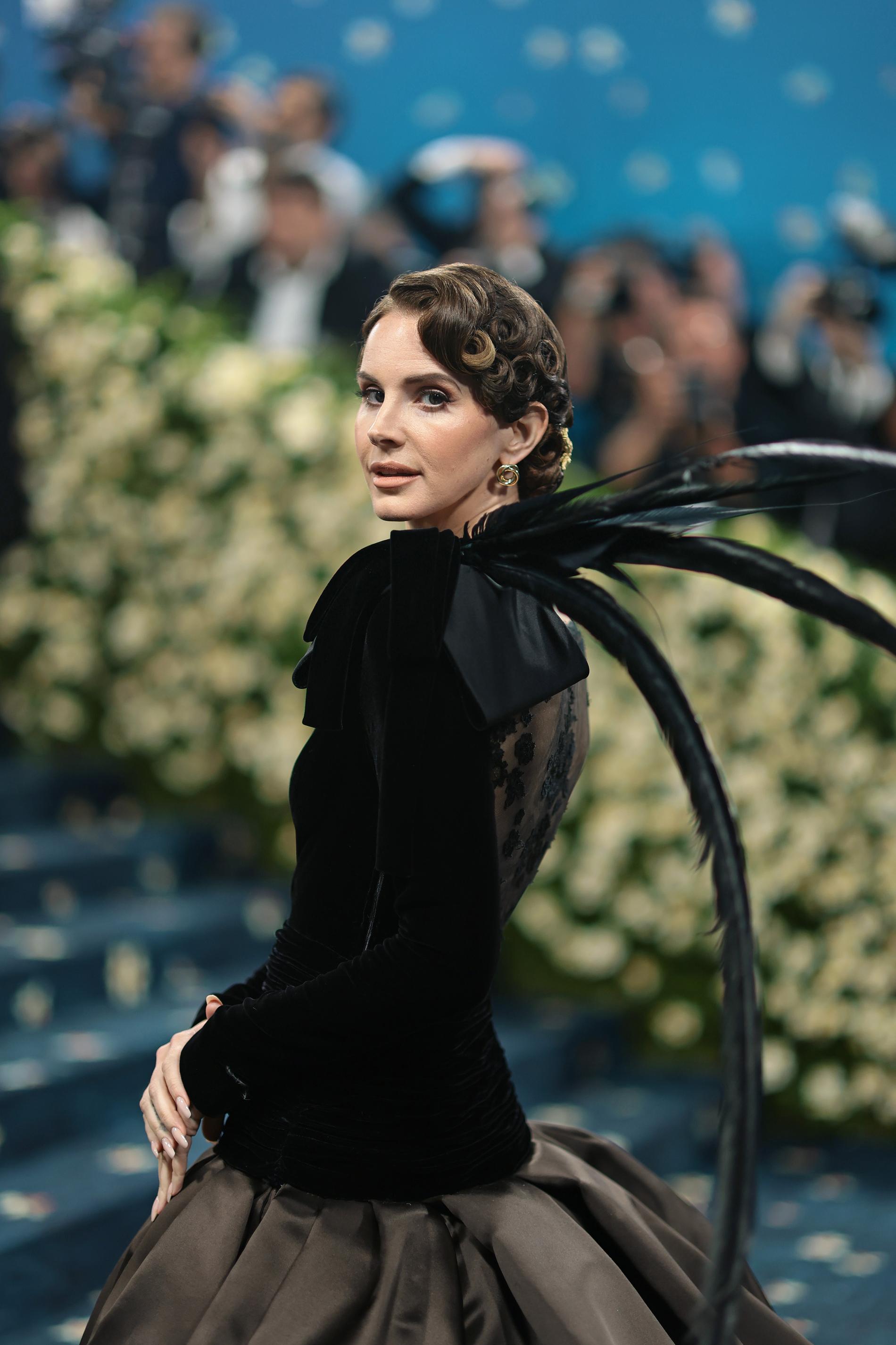 Лана Дель Рей на Met Gala. Фото: Getty Images
