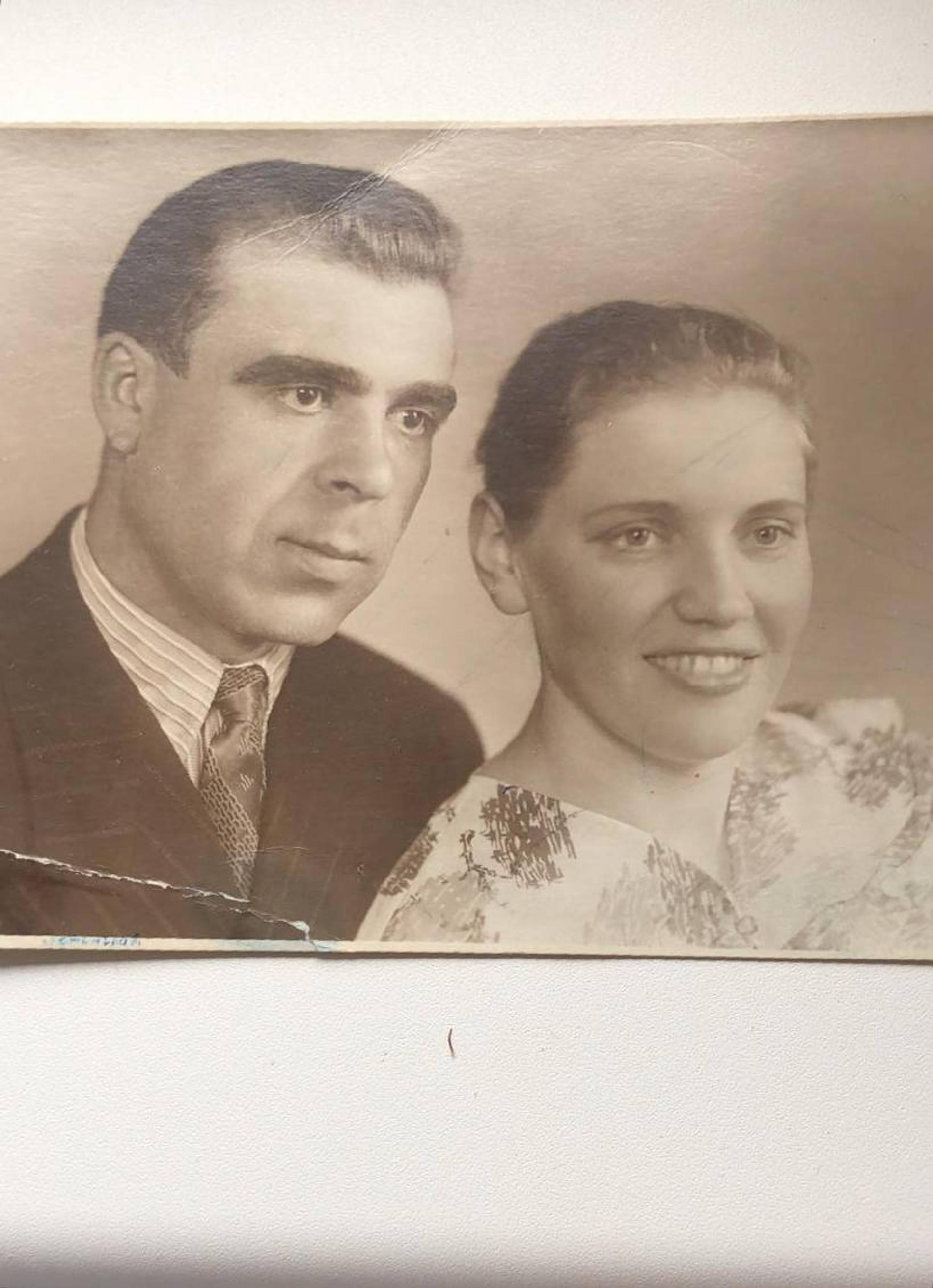 Дедушка и бабушка Агаты Муцениеце. Фото: телеграм @AgataMucenieceLife