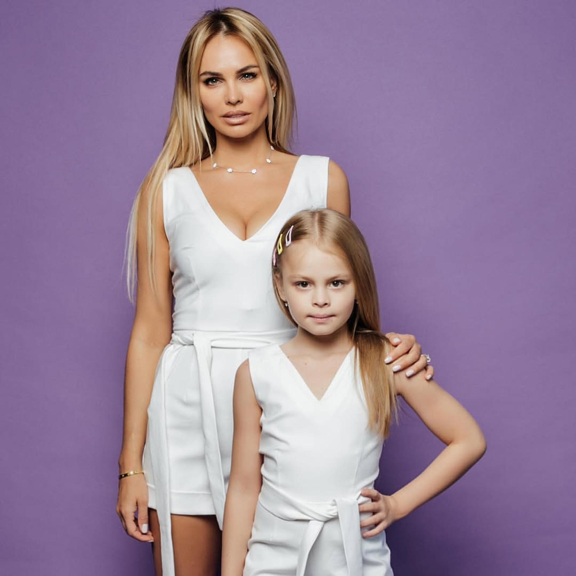 Бывшая жена Виталия Гогунского Ирина Маирко и их дочь Милана. Фото: Инстаграм (запрещён в РФ) Ирины Маирко