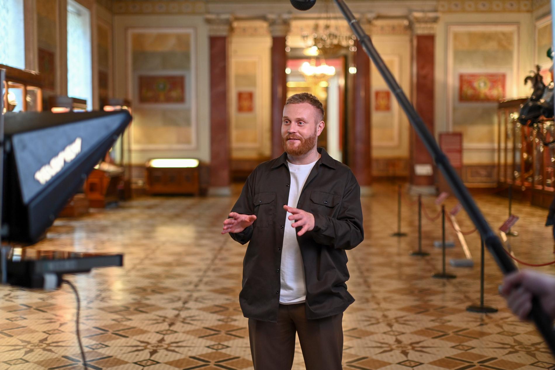 Евгений Чебатков в Эрмитаже. Фото: пресс-служба