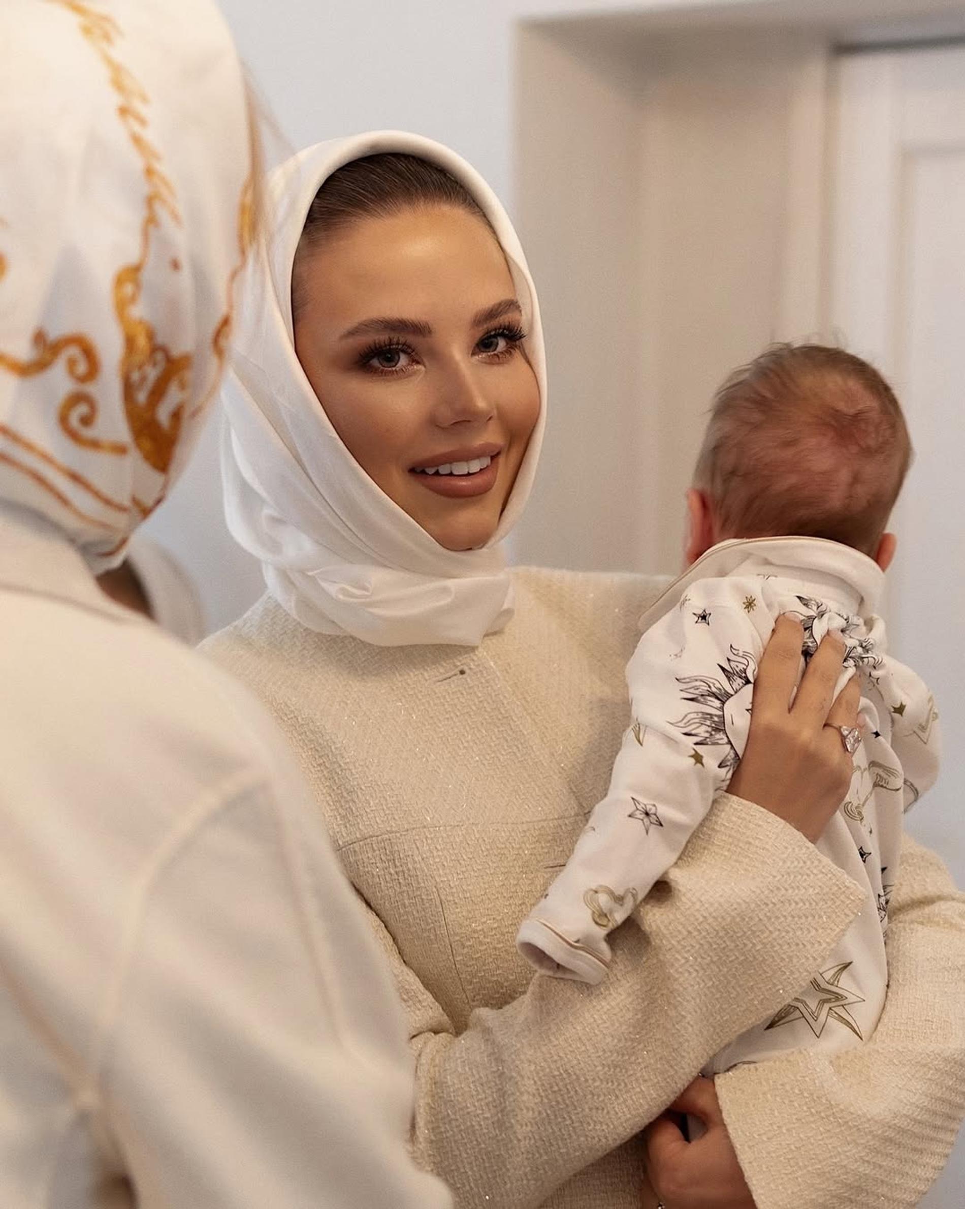 Арсений и Лиана Шульгины крестили сына. Фото: Инстаграм* @lianashulgina