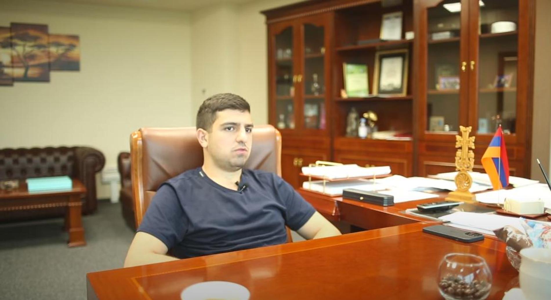 Аргишти Эвоян. Фото: кадр из видео на YouTube-канале «Дневник Диджитализатора»