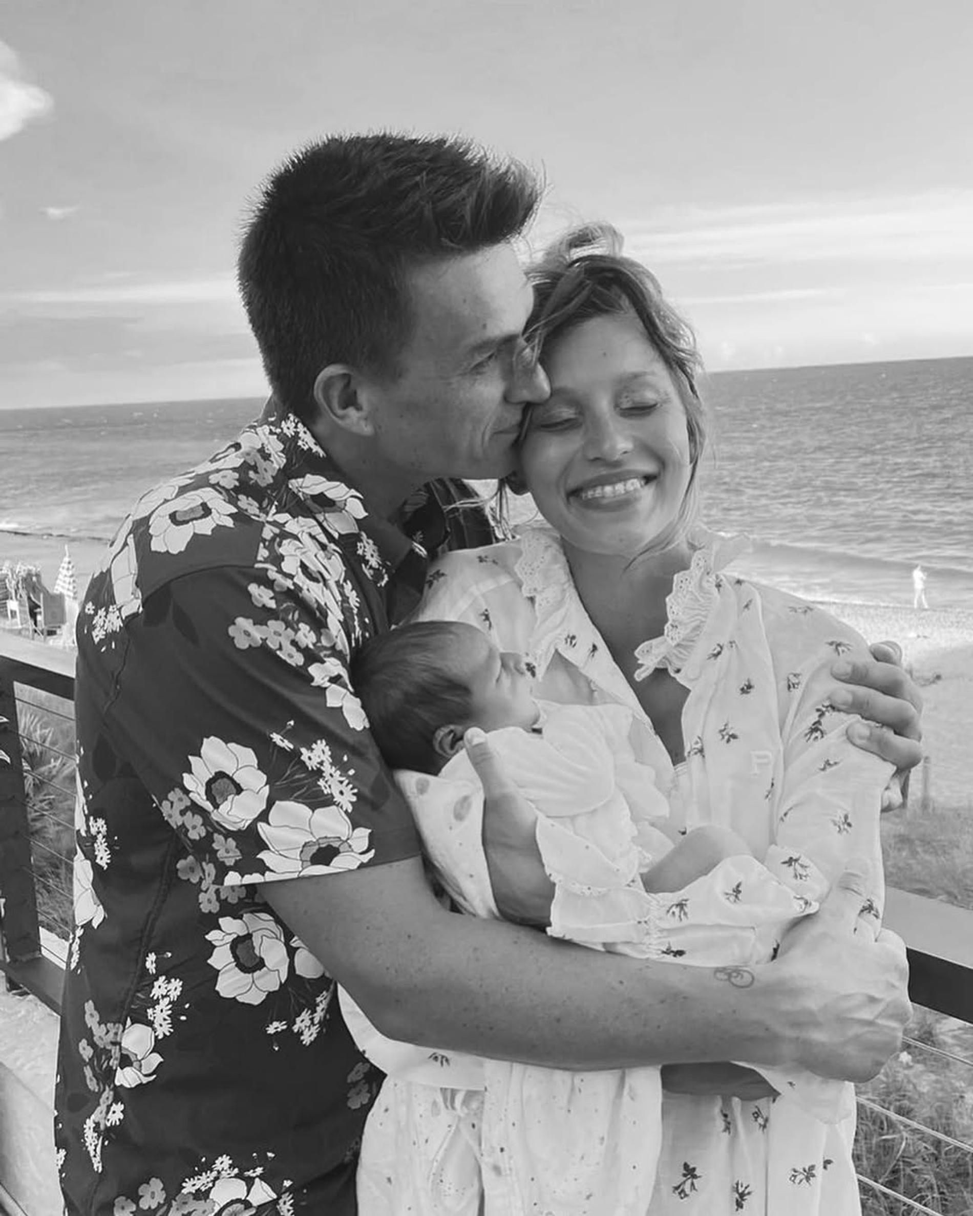 Регина Тодоренко и Влад Топалов в день родов второго сына. Фото: Инстаграм (запрещён в РФ) @reginatodorenko