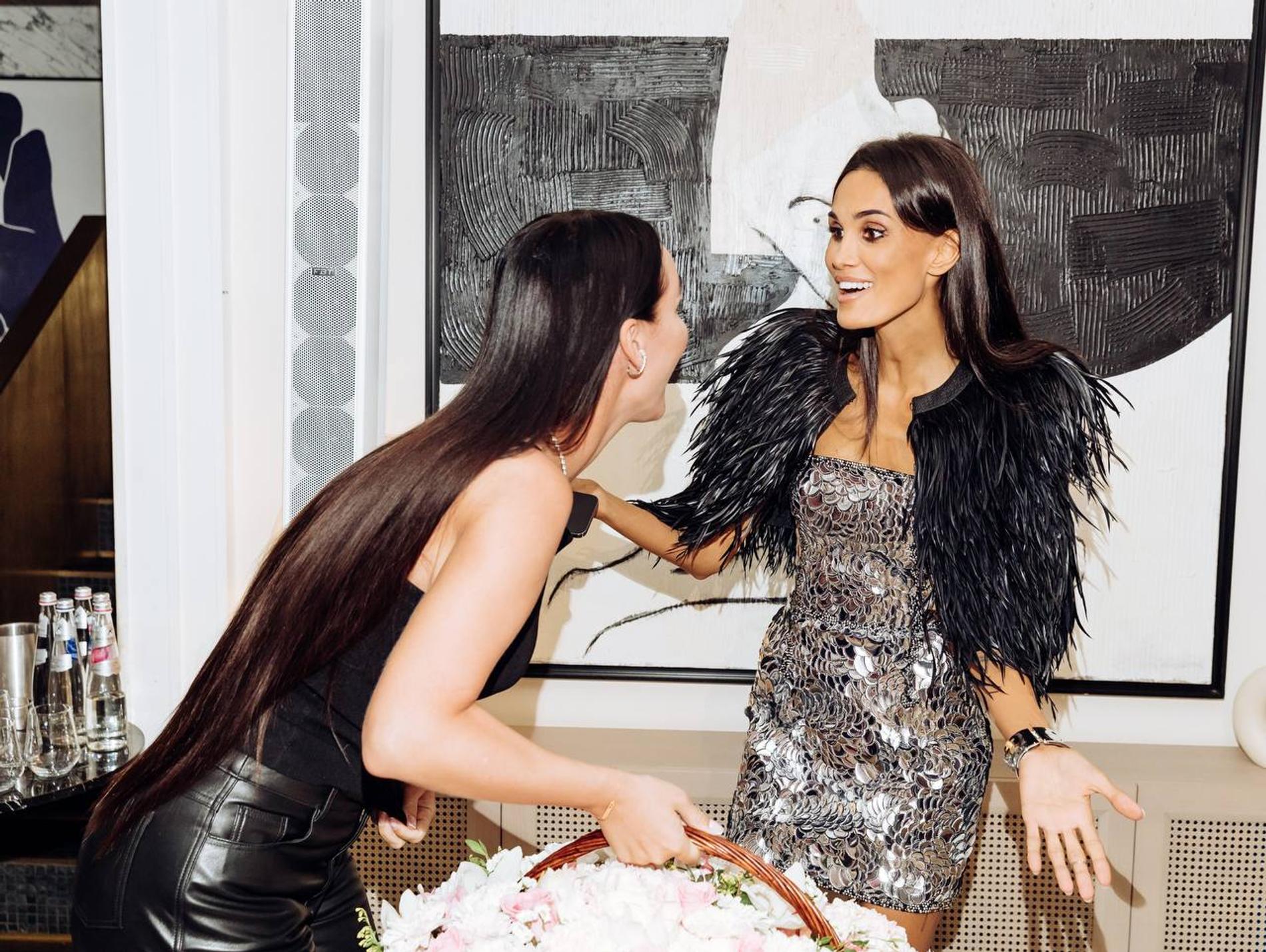 Светлана Сильваши и Алана Мамаева. Фото: ТГ-канал svetlana_silvashi