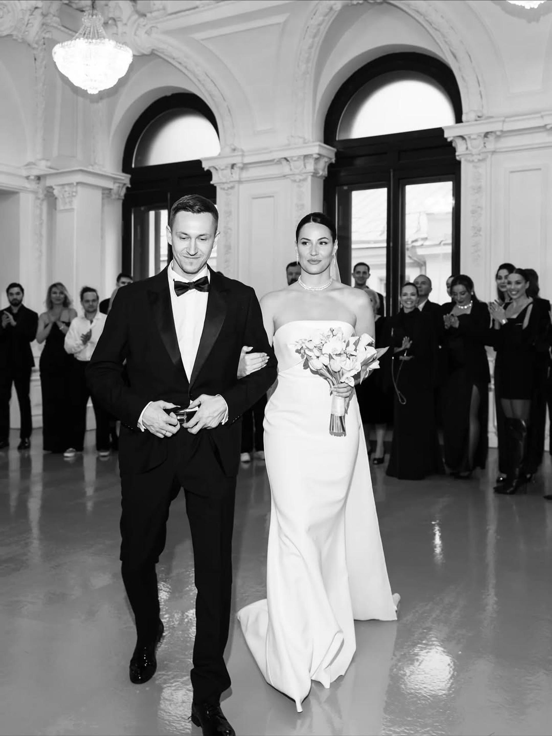 Кирилл Андреев с женой. Фото: Инстаграм (запрещён в РФ) @kirilltheone