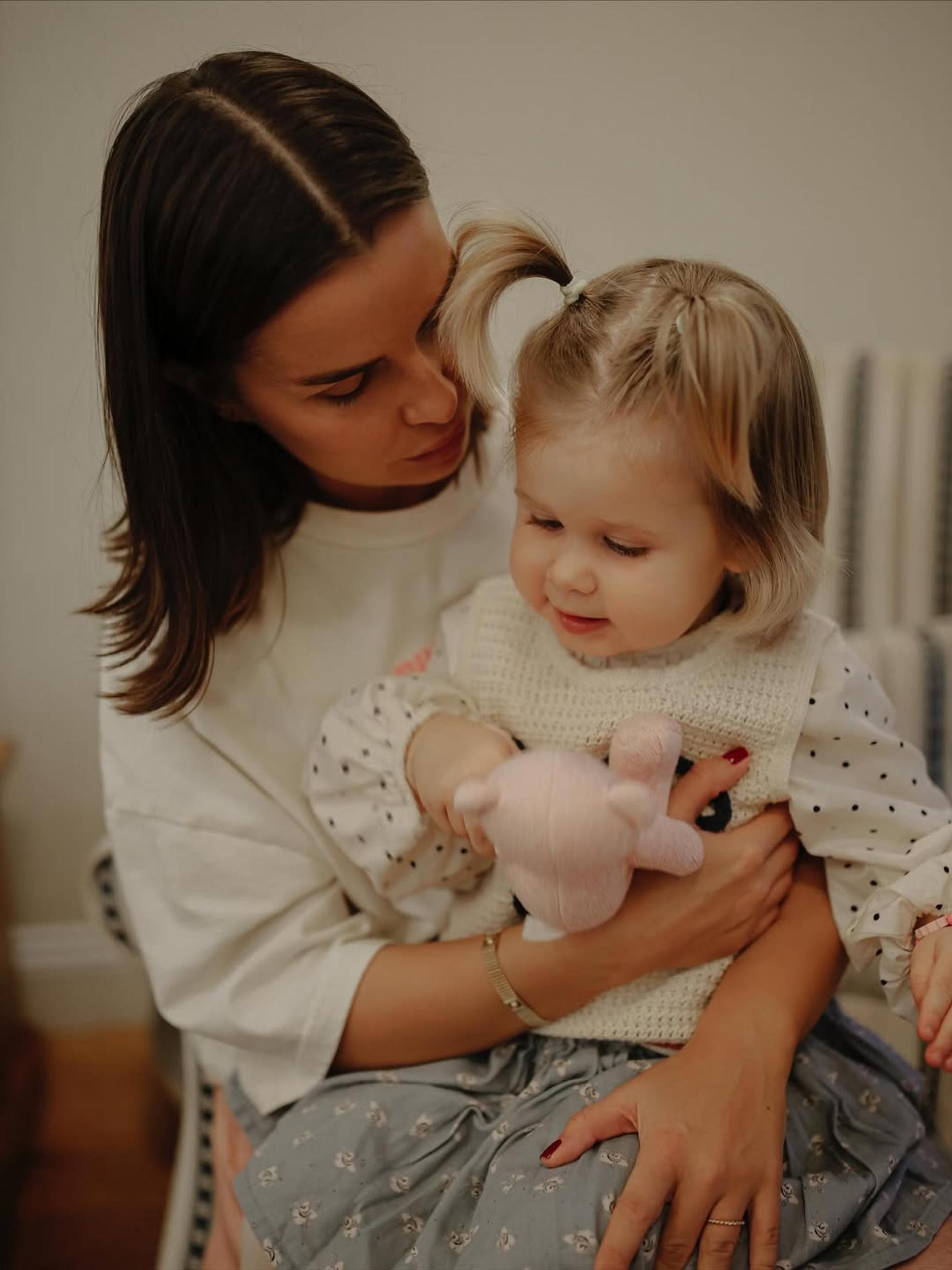 Татьяна Куртукова с дочерью. Фото: Инстаграм (запрещён в РФ) @ts_makeeva