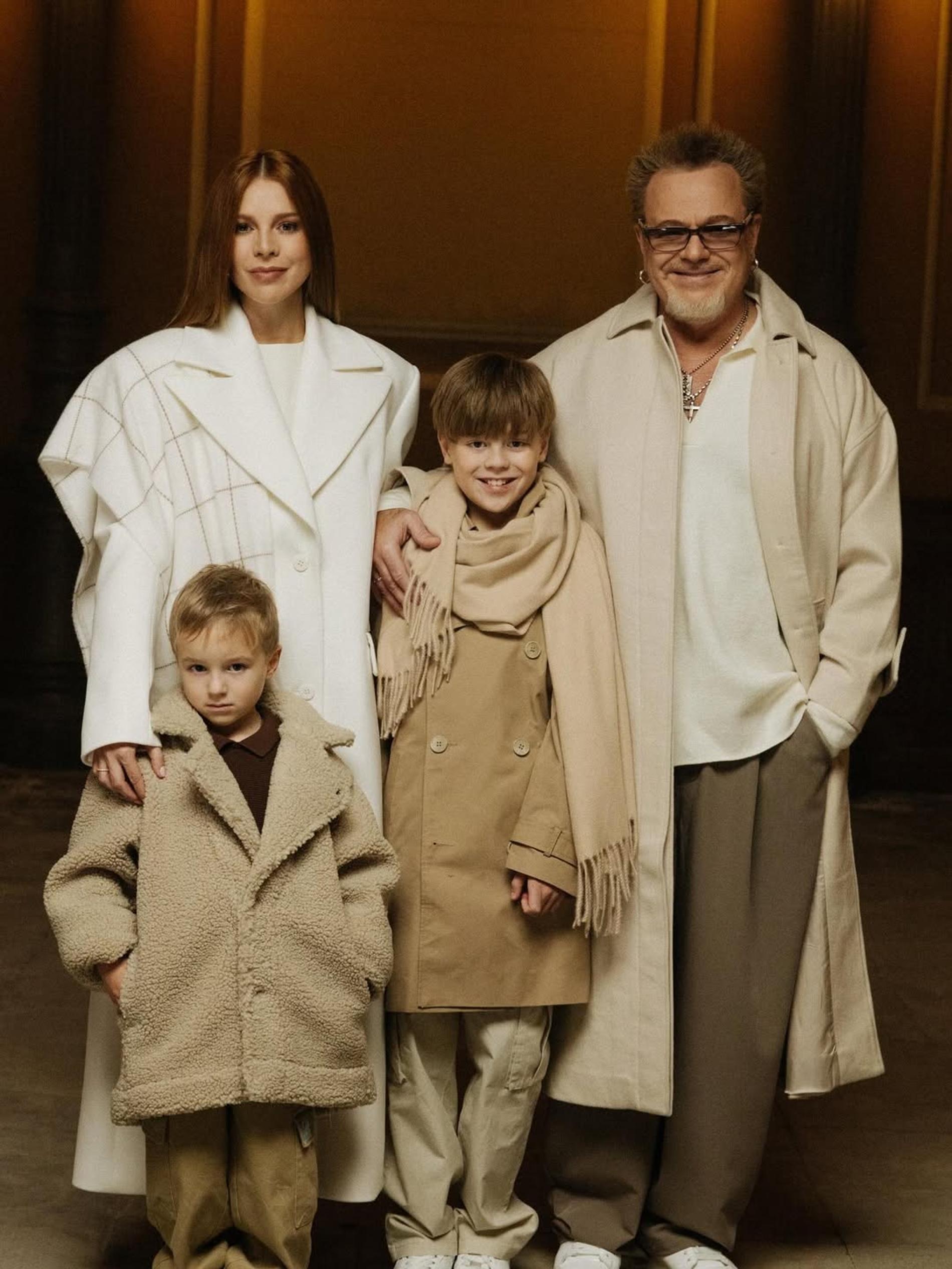 Наталья Подольская и Владимир Пресняков с детьми. Фото:  Инстаграм (запрещён в РФ) @nataliapodolskaya