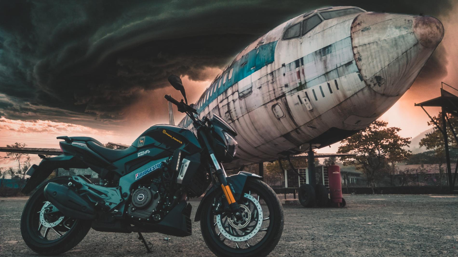 Подпись к фотографии